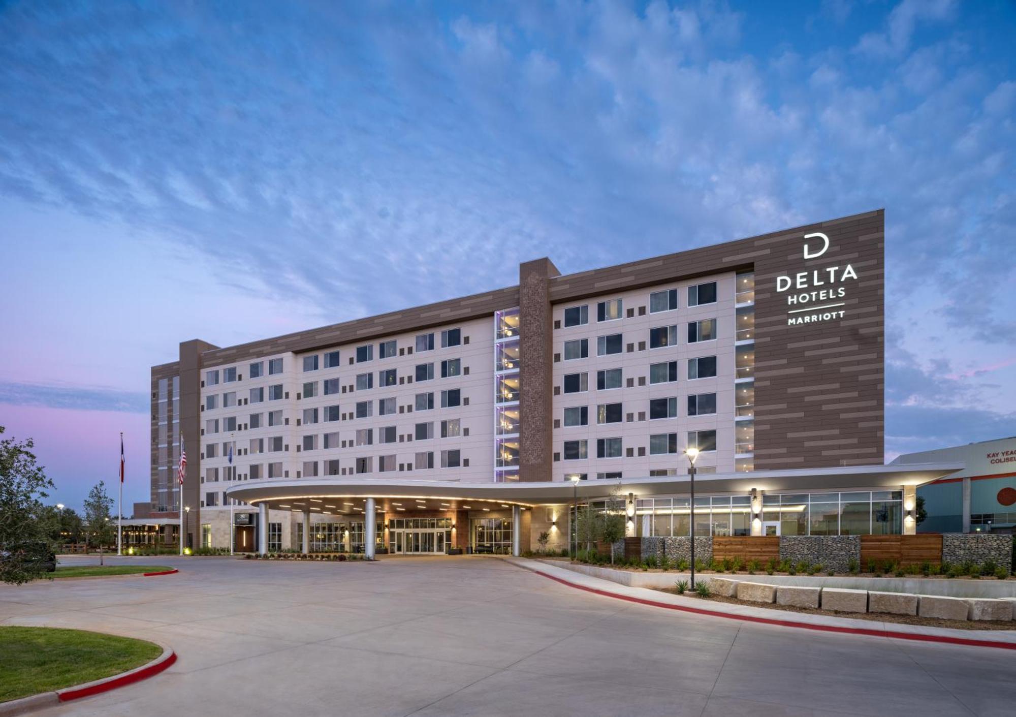 Delta Hotels By Marriott Wichita Falls Convention Center Exterior foto